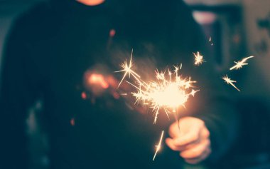 Noel ışıltı içinde el vintage geçmiş