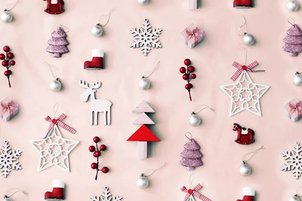Weihnachten Dekorative Ornamente Auf Pastell Hintergrund Vintage Stil — Stockfoto