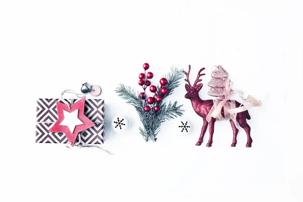 Vue Dessus Des Décorations Rouges Noël Avec Cerf Sur Fond — Photo