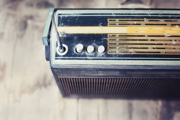 Retro radyo oyuncu ile düğmeleri ve anten