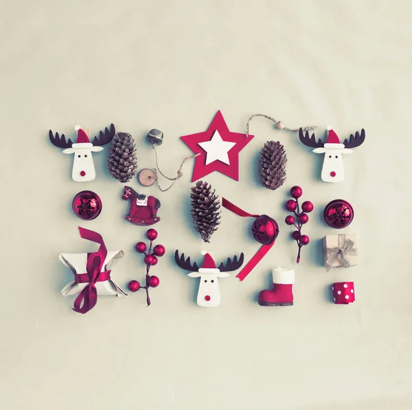 Enfeites Decorativos Natal Fundo Pastel Estilo Vintage — Fotografia de Stock