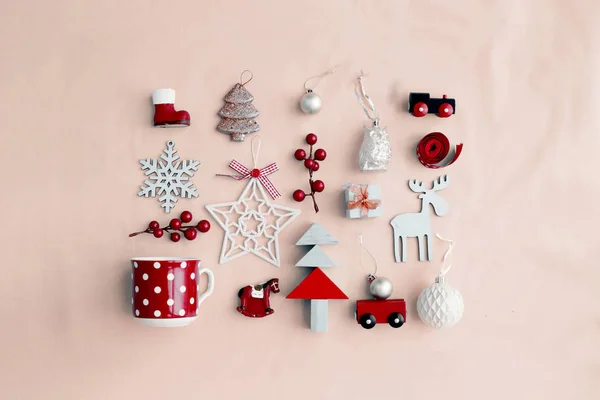 Weihnachten Dekorativen Schmuck Auf Pastell Hintergrund Vintage Farbe — Stockfoto