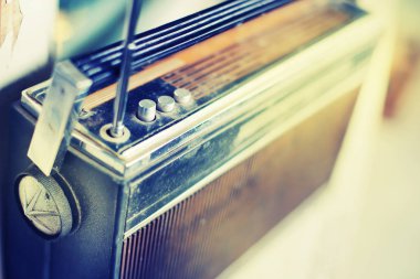 Retro radyo oyuncu ile düğmeleri ve anten