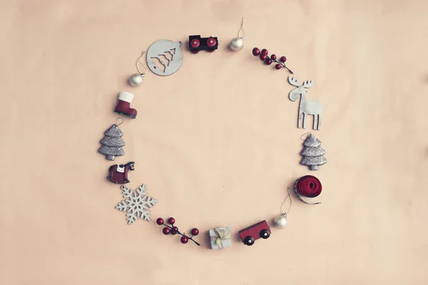 Weihnachten Dekorativen Schmuck Auf Pastell Hintergrund Vintage Farbe — Stockfoto