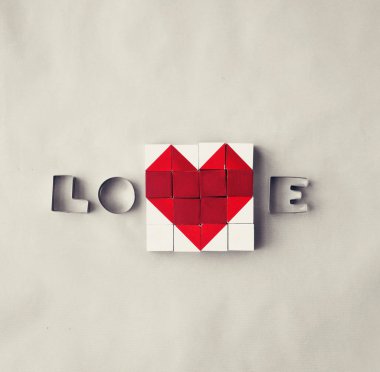 kalp, Sevgililer günü kavramı arka plan oluşturan blokların üstten görünüm