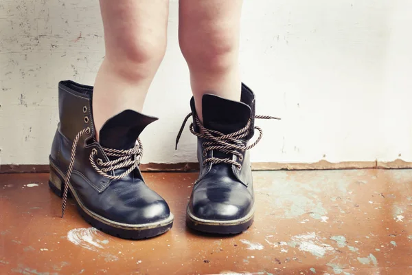 Cropped Image Little Child Wearing Mothers Shoes — Stock Photo, Image