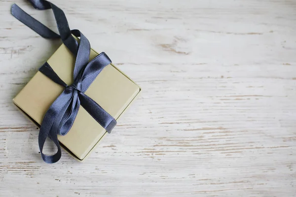 Top View Gift Box Ribbon Wooden Table — Stock Photo, Image