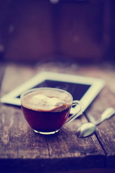 Glass Cup Hot Espresso Digital Tablet Wooden Surface — Stock Photo, Image