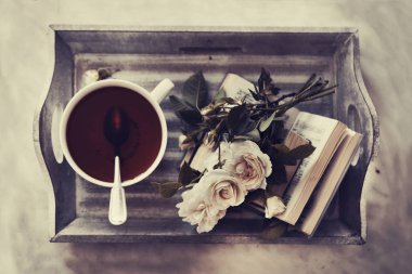 Masada güzel Kupası'nda iştah açıcı bitkisel çay