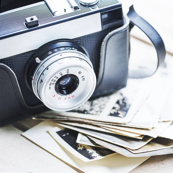 Närbild Bild Vintage Fotokamera Med Bilder — Stockfoto