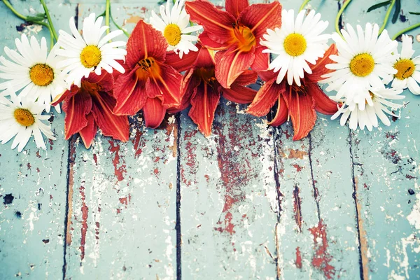 Fleurs Florales Étonnantes Avec Feuillage Herbes — Photo