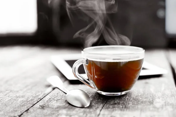 Аппетитный Травяной Чай Красивой Чашке Столе — стоковое фото