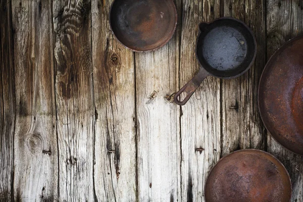 Κάτοψη Του Pan Τηγανητό Σκεύη Πέρα Από Ξύλινο Υπόβαθρο Έννοια — Φωτογραφία Αρχείου