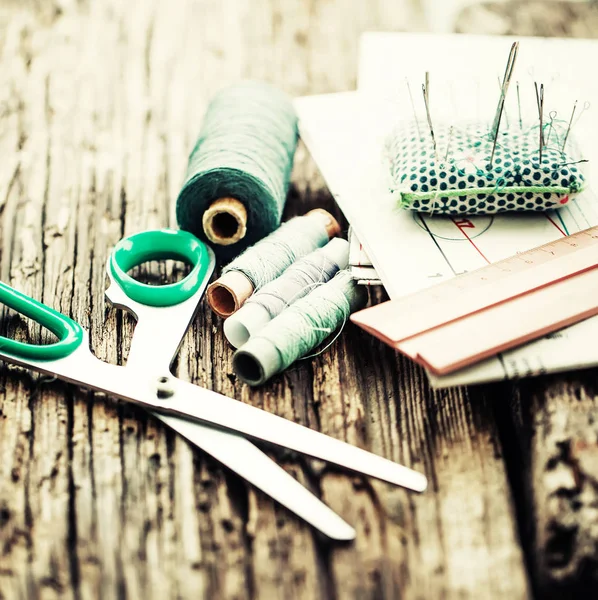 Vintage Sewing Tools Wooden Table — Stock Photo, Image