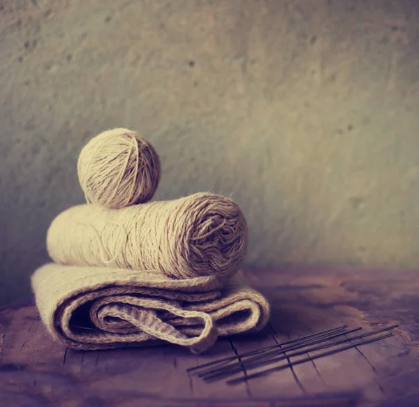 뜨개질 바늘과 실 — 스톡 사진