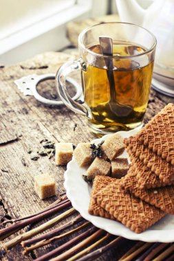 taze çay bardağı esmer şeker ile görünümünü portre