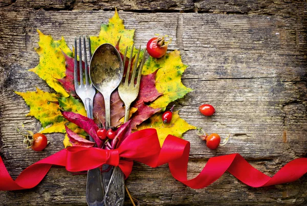 Top View Thanksgiving Table Setting Concept Wooden Table — Stock Photo, Image