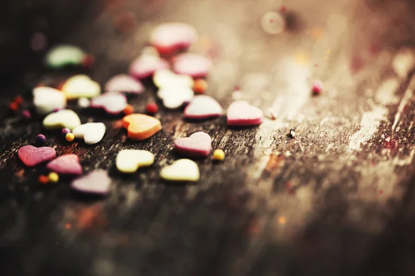 Красочные Романтические Сердца Деревянном Фоне — стоковое фото