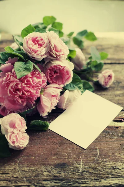 Widok Zbliżenie Kwiatów Piwonie Zaproszenie Walentynki — Zdjęcie stockowe