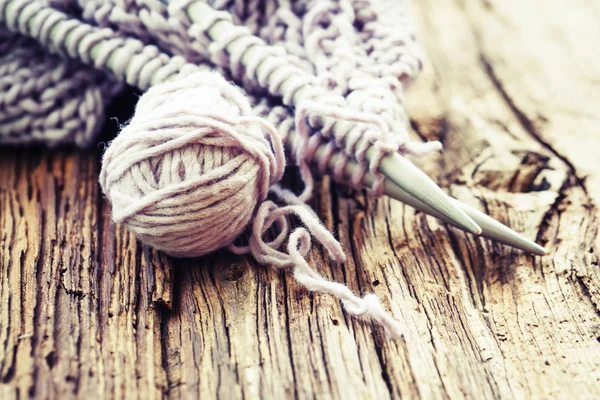 Closeup View Knitting Needles Yarn Wooden Table — Stock Photo, Image