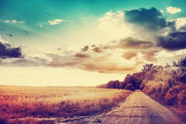 toprak yol ve alan, yatay, sıcak tonlu