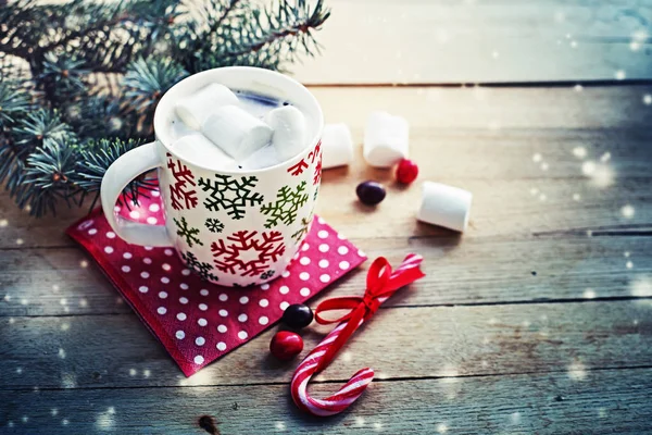 Close Beeld Van Koffie Met Marshmallow Kerst Decoraties — Stockfoto