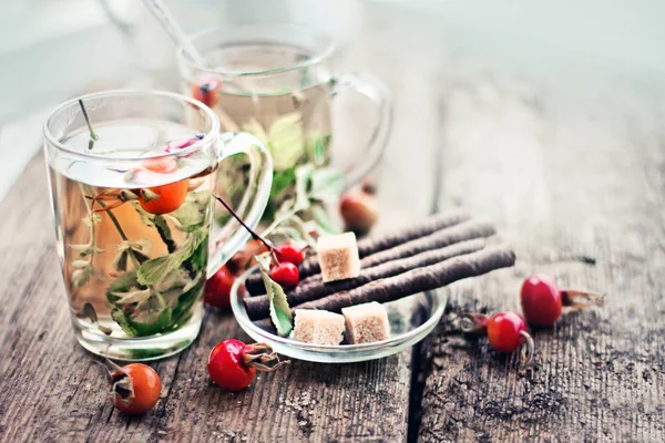 Nahaufnahme Von Frischen Teetassen Mit Braunem Zucker — Stockfoto