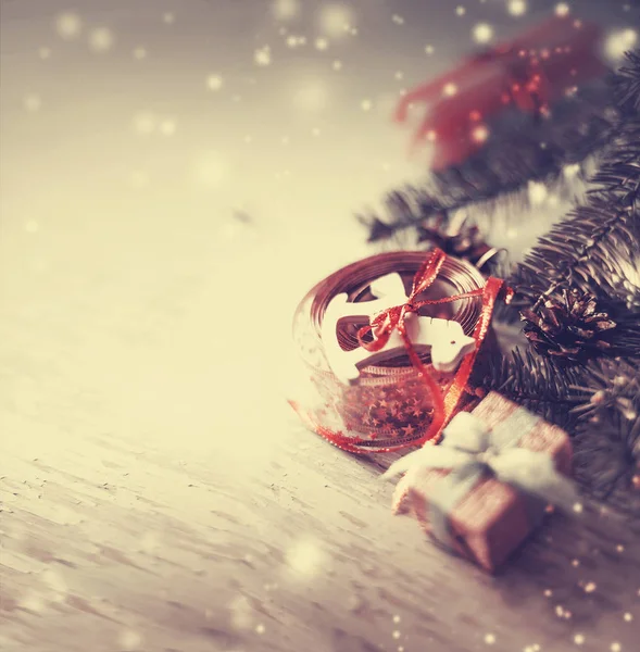Θέα Closeup Πολύχρωμες Διακοσμήσεις Χριστουγέννων Στυλ Vintage Ξύλινα Φόντο — Φωτογραφία Αρχείου