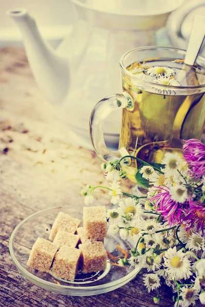 Όμορφη Σύνθεση Εκλεκτής Ποιότητας Τσάι Από Βότανα Και Διακοσμήσεις Χώρα — Φωτογραφία Αρχείου