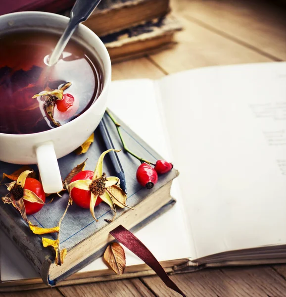 Closeup View Fresh Tea Cup Books — Stock Photo, Image