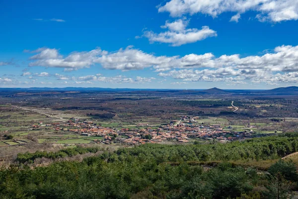 Widok z góry Villardeciervos wsi — Zdjęcie stockowe