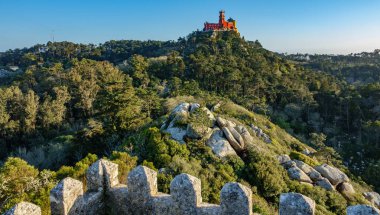 Sarayı da Pena moors kale tepe üzerinde. Portekiz