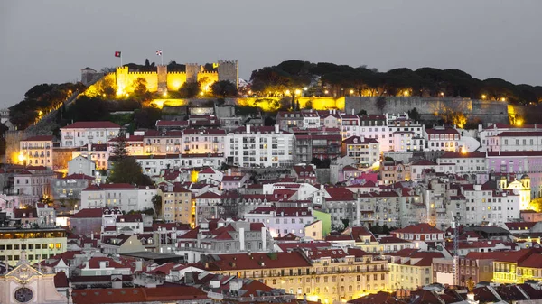 Castle of Saint George and downtown at night, Lisbon — Stock Photo, Image