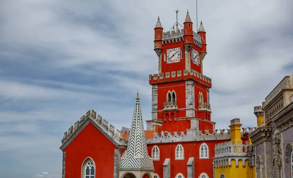 Paleis da Pena toren tegen hemel — Stockfoto