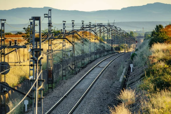 Profiel Bekijken Van Trein Lijn Met Vele Kabels Schemering Met — Stockfoto