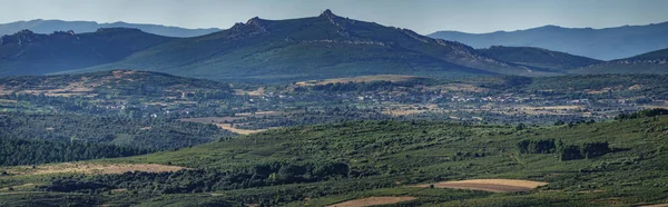 Figueruela de Arriba and Sierra de la Culebra — Stock Fotó