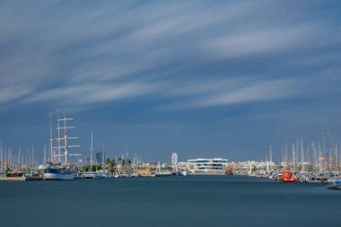 Bina ve marina ultra uzun pozlama delikleri köprülü