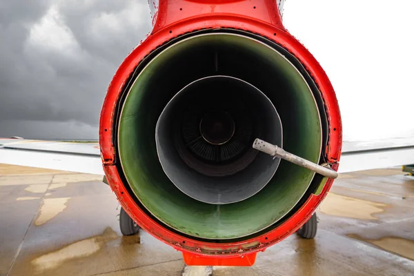 Fejlett jet edző Casa C-101 Aviojet motor hátsó nézet — Stock Fotó