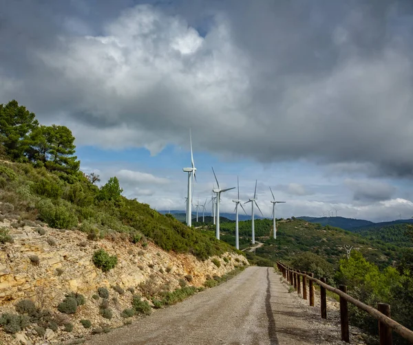 Windmill farm in the mountain 2, cloudy day — Stock Photo, Image