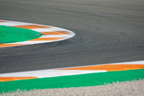 Circuito de corrida curva de estrada visão detalhada com cores padrão — Fotografia de Stock