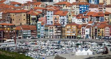 Bermeo, bir balıkçı köyü ve marina Vasque ülkede