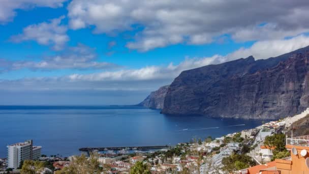 西班牙加那利群岛特内里费岛的洛斯吉甘特悬崖延时景观 — 图库视频影像