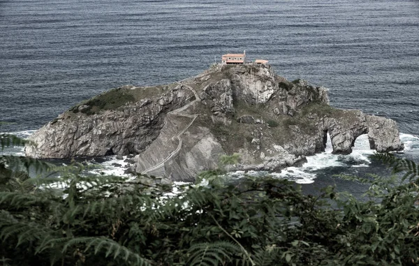 Islet icônico de San Juan de Gaztelugatxe — Fotografia de Stock