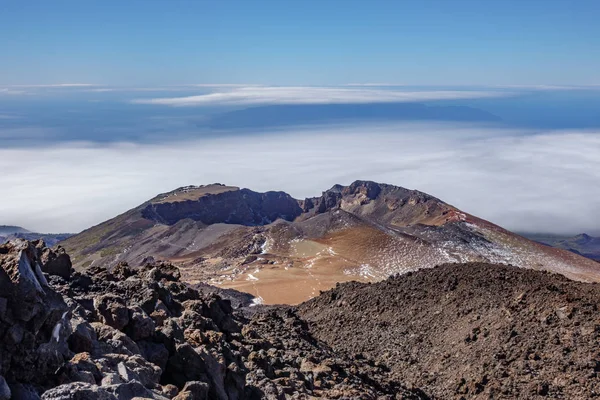 皮科维霍火山后面的云. — 图库照片