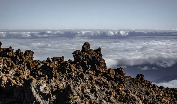Tenerife bulutlu gökyüzü lav tarlalara