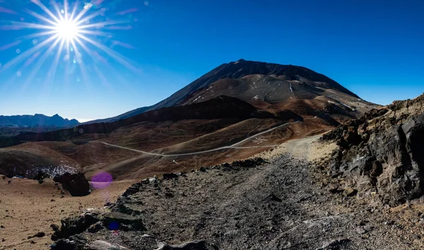 Ekstremalny teren wulkanu Teide, panoramiczny widok — Zdjęcie stockowe