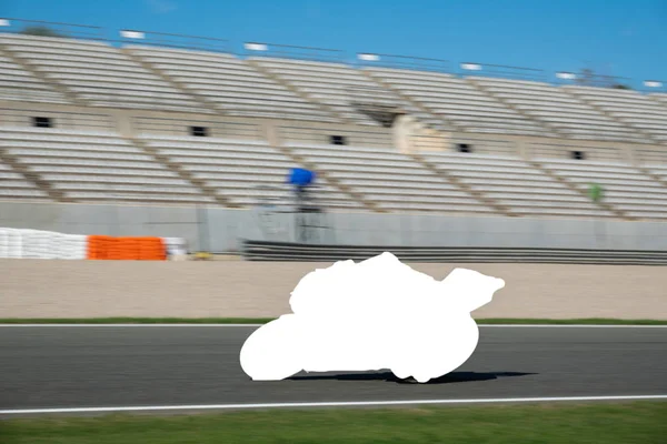 Esboço de moto em branco no circuito de corrida — Fotografia de Stock