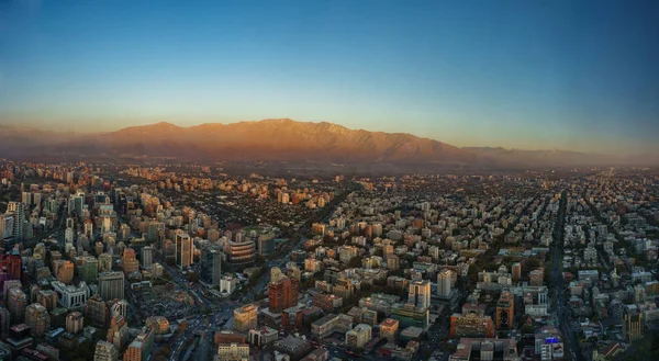 Felülnézet a Santiago de Chile városról — Stock Fotó