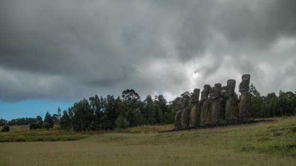 Storms over Ahu Ahivi moais in Easter Island — Stock Video
