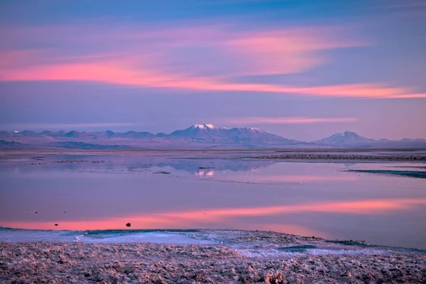 Sunset over Atacama salar and Chaxa lagoon — Stock Photo, Image